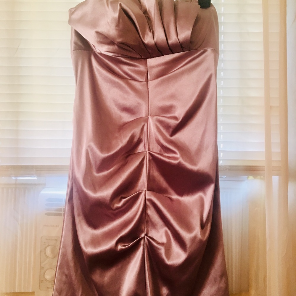 Dress - Picture 2 of 5